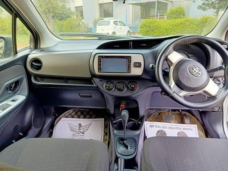 Toyota Vitz 2014 4