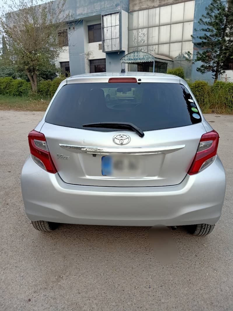 Toyota Vitz 2014 10