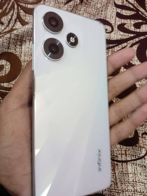 Infinix HoT 30 8+8 gbram 128gb rom lush condition with full box. . 1