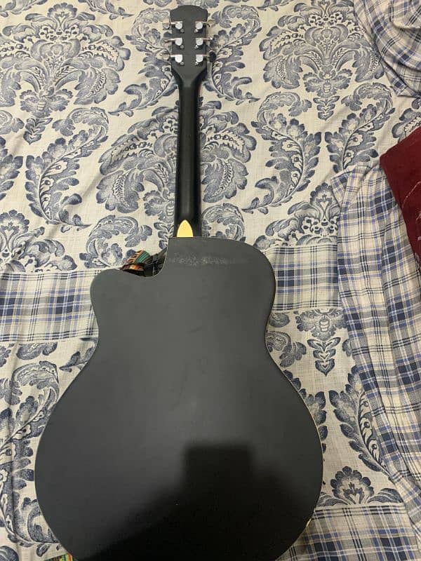 Almost New Guitar for sale 1