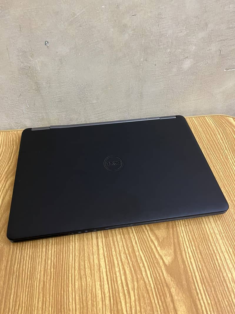 Dell latitude e7250 core i7, 5 gen 7