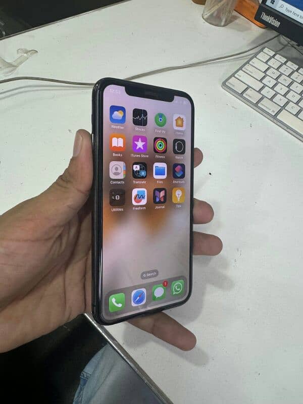 iphone 11pro 64gb pta approved dual 91%bh 1