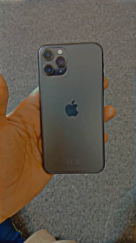 I Phone 11 pro 256 GB 0