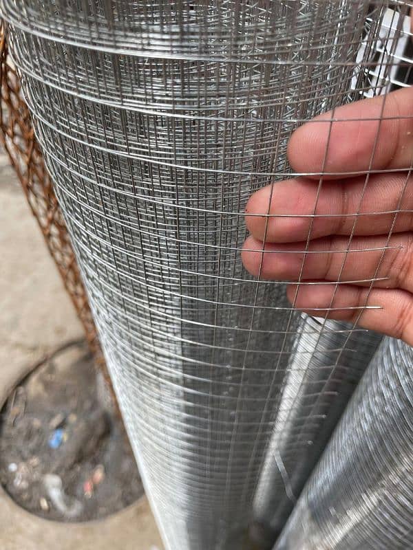 Razor wire Barbed wire Chain Link Fence China Barfi Jali Security Mesh 18