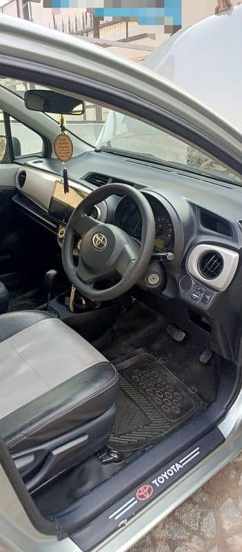 Toyota Vitz 2012 6