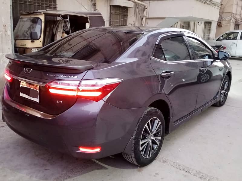 Toyota Corolla Altis 2018 (December) 9