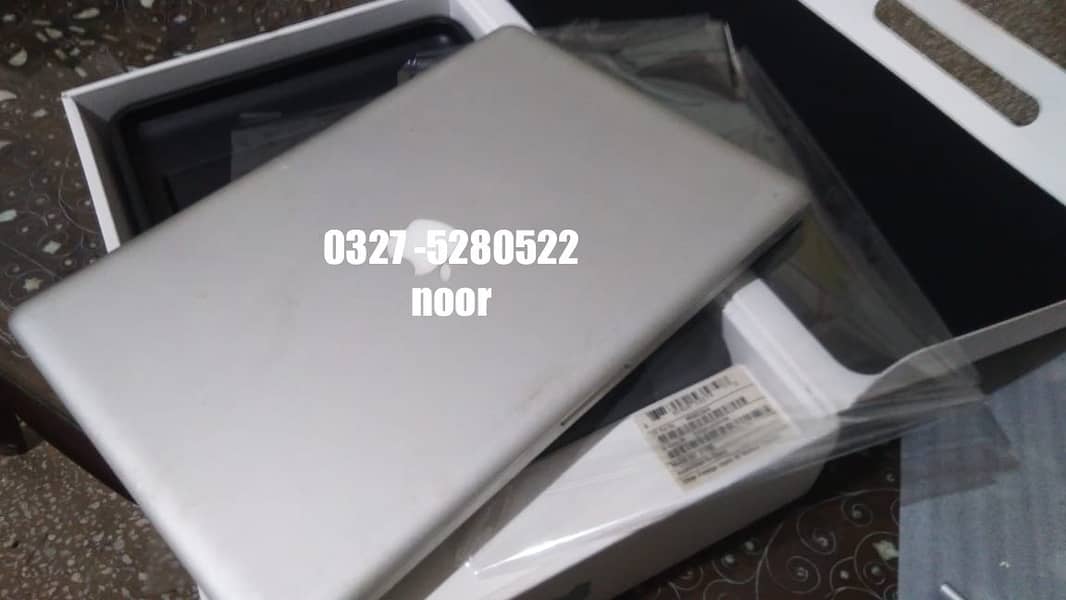 MacBookPro 15" Quad Core i7 Full Box 10/10 10