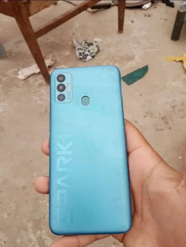 Tecno spark 7. . 4-64gb 6000mh battery 4g pta proved only phone 4