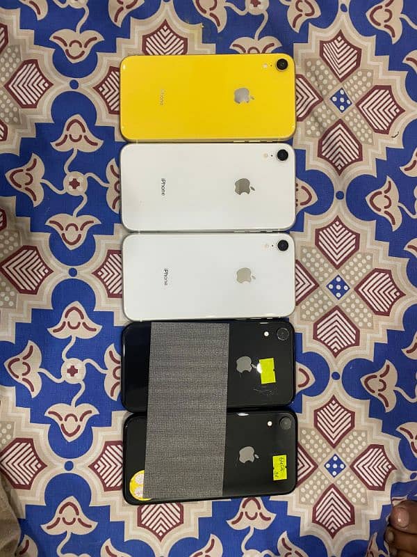 iphone XR available for parts 0