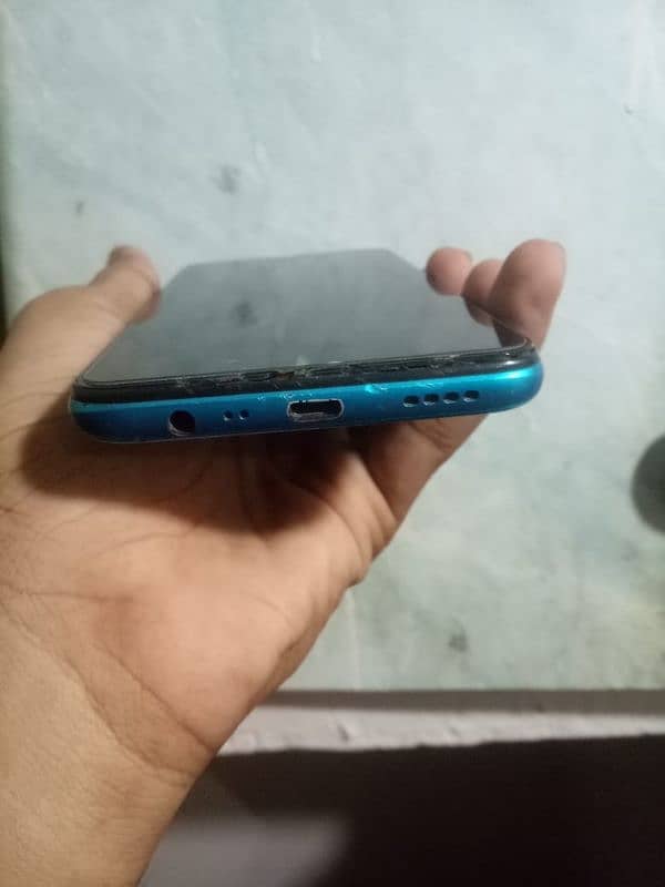 realme 5i 4 64 12000 5