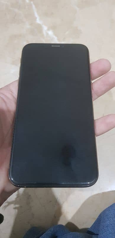 i am sell iphone xs 64gb 7