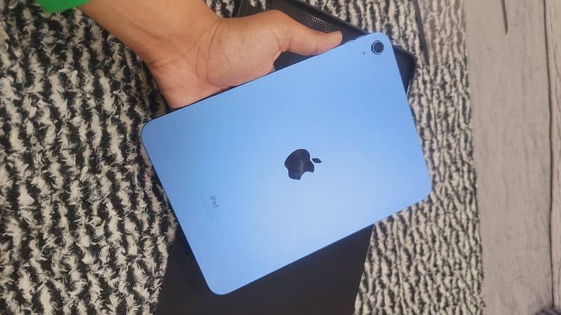 IPad 10 64gb blue 6