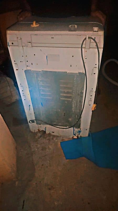 Dawlance washing machine with seprate spinner 7