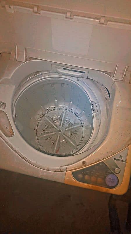 Dawlance washing machine with seprate spinner 9