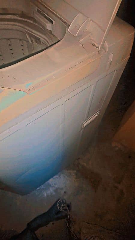 Dawlance washing machine with seprate spinner 11