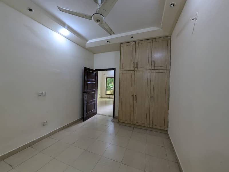 3 Marla House For Sale in Paragon City 12