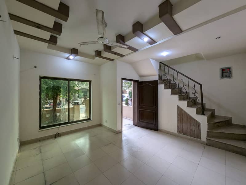 3 Marla House For Sale in Paragon City 16