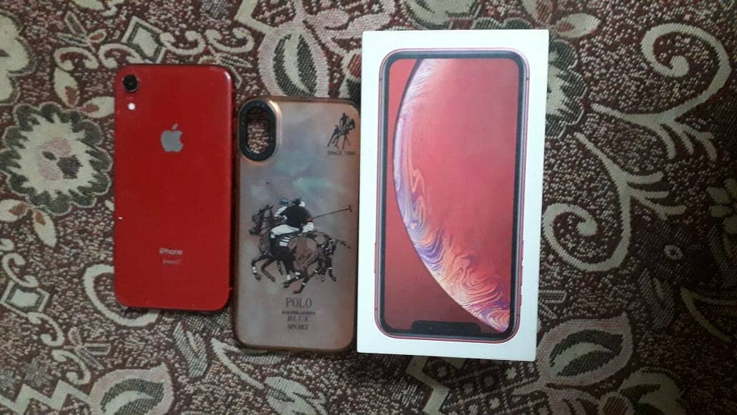 Iphone XR with box 1