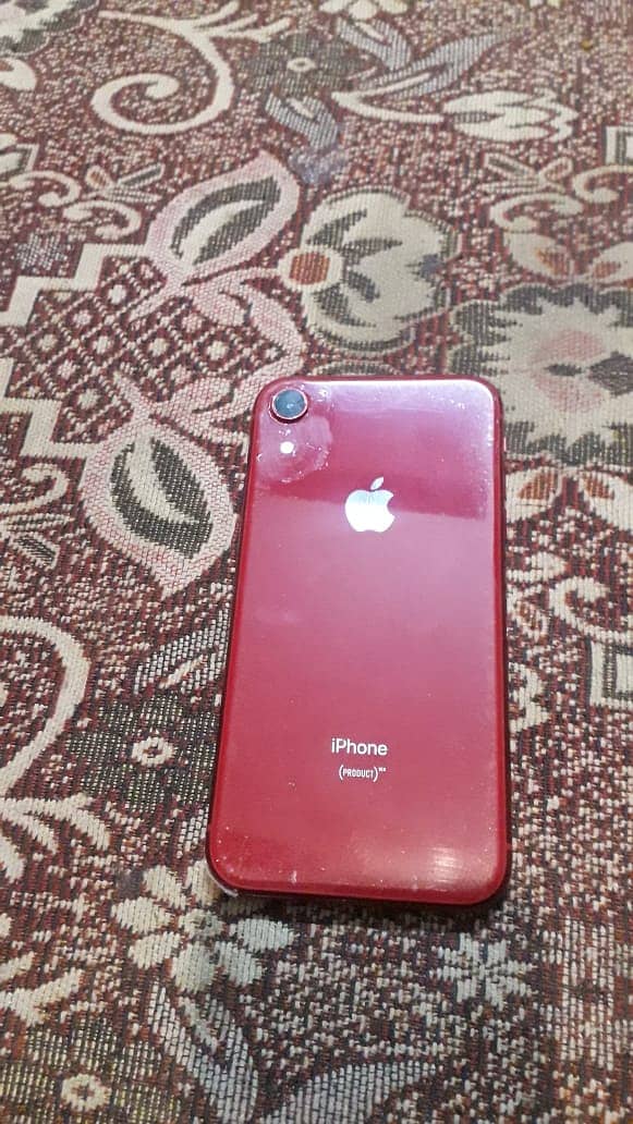 Iphone XR with box 4