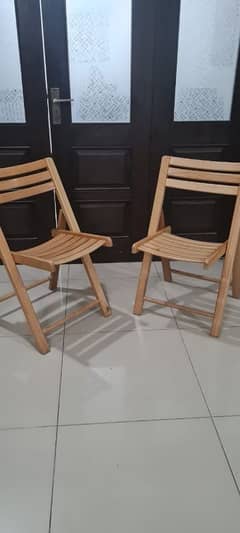 beautiful wooden folding chairs