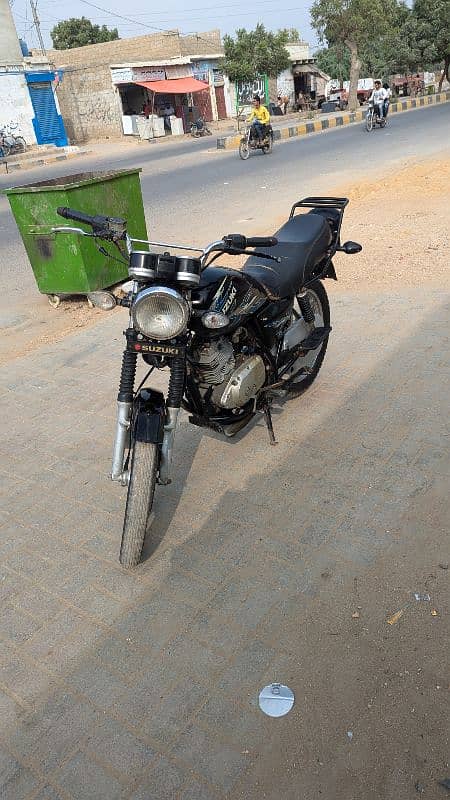 Suzuki GS 150 SE 2016 end Karachi number genuine condition Sealed 6