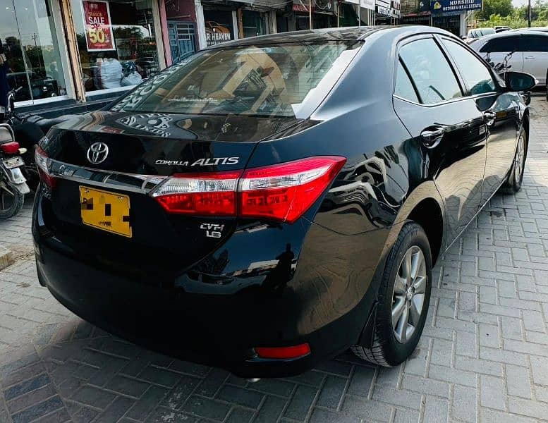 Toyota Altis Grande 2016 14