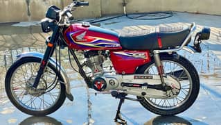 honda 125 2016-17 model lush condition