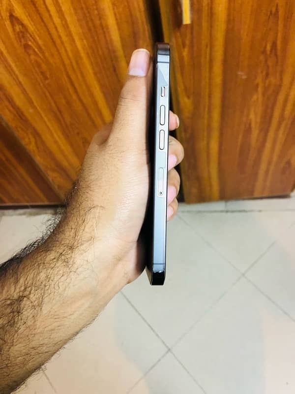 IPhone 13 Pro 2