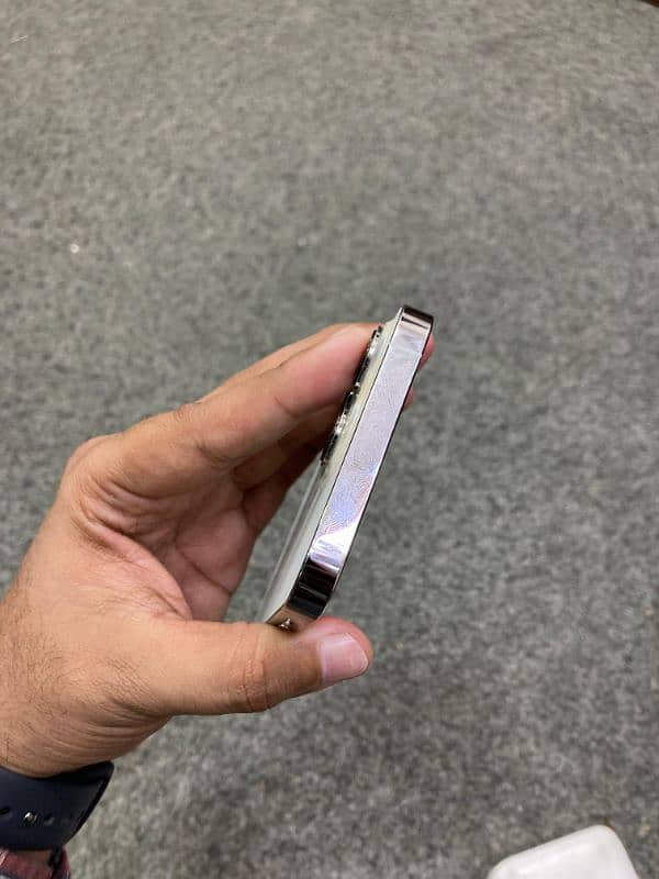 IPhone 13 Pro 256GB Non PTA 5