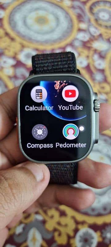 Android watch feature as like apple watch or Samsung watch 5