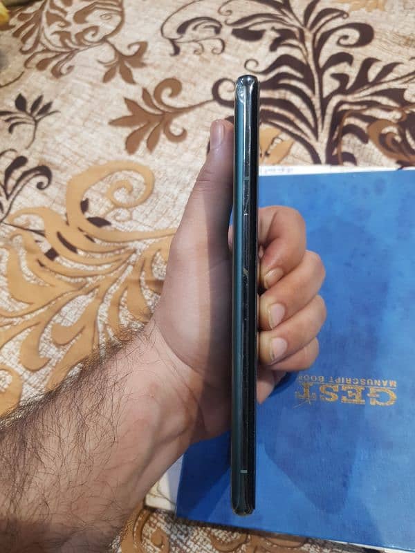 one plus 9 pro global model water pack for sale in good condition 4