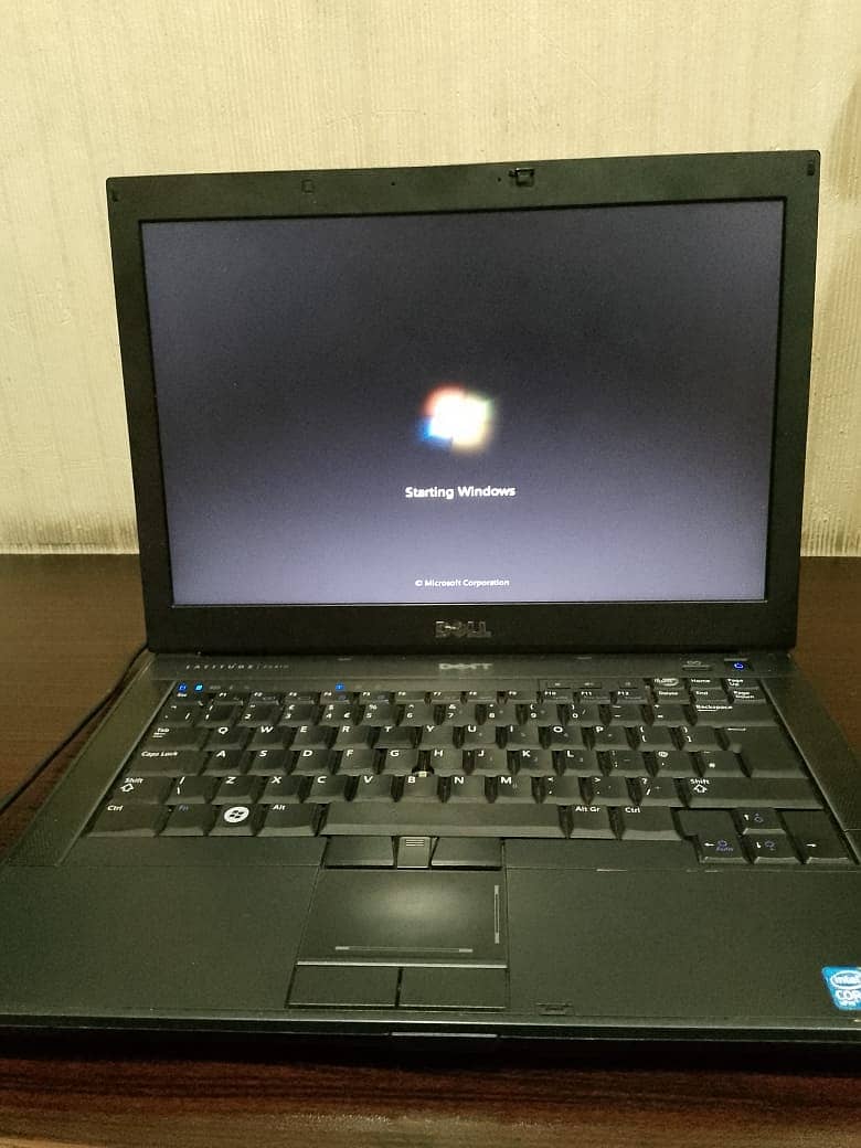 Dell Laptop Core i5 2.40 GHz Processor 1