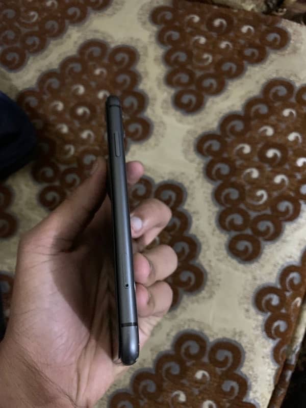 Iphone 11 64gb non pta factory unlocked 2