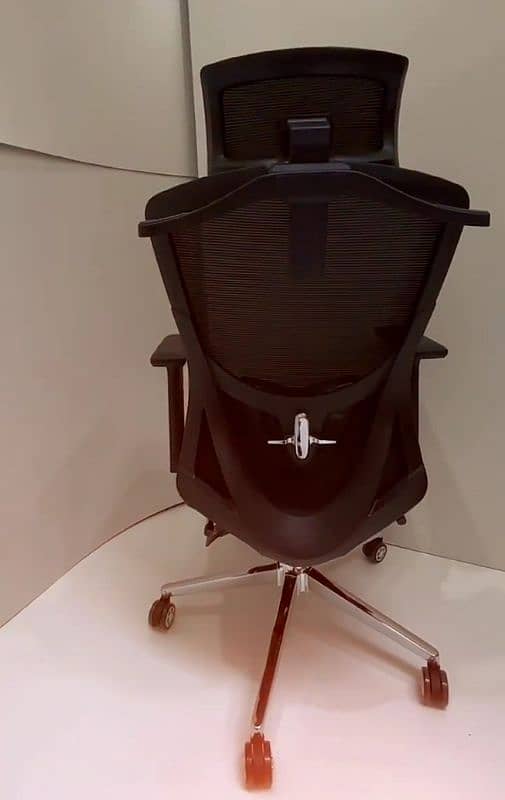 Brand New Office Chair (1 Week Old) - Unopened Condition! 3