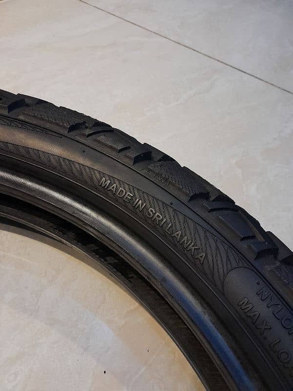 DSI Tubeless Tyre for YBR YBR G CB 150 GS 150 GR 150 or any other bike 4