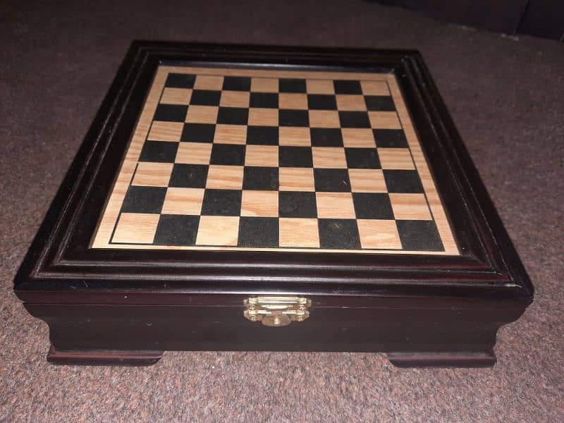 Wooden Chess Game 1