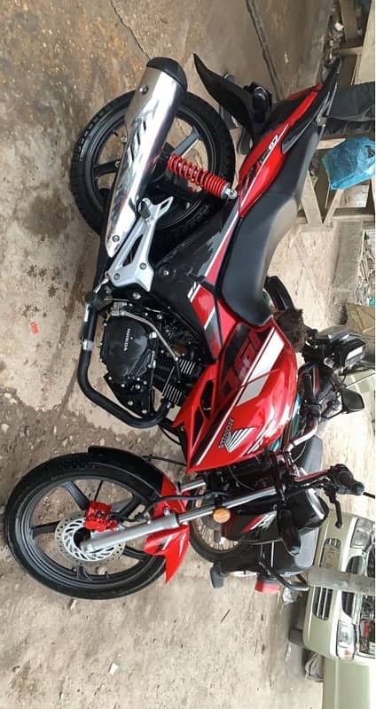 Honda CB150F 0