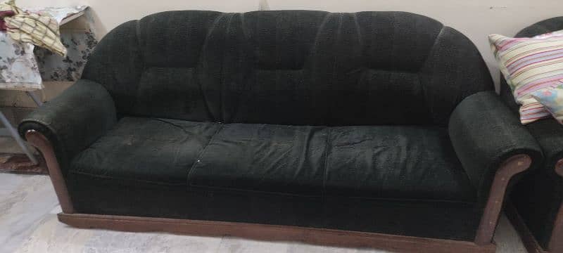 selling sofa set 0