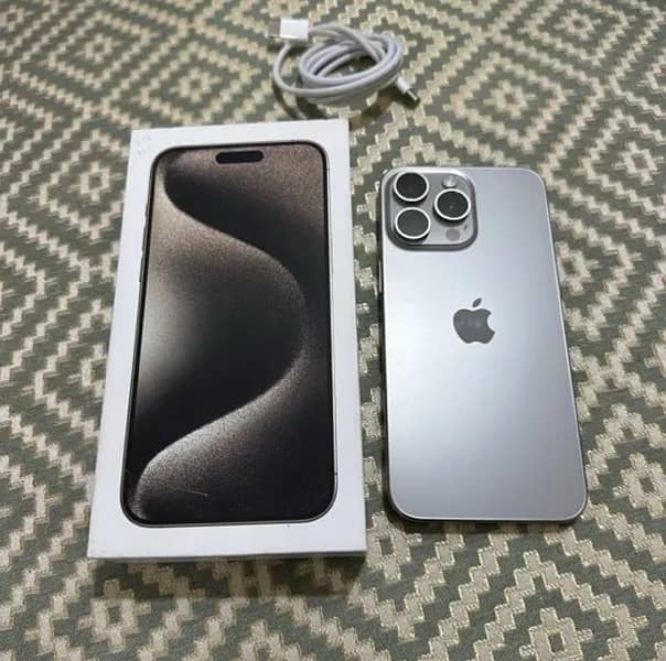 Iphone 15 pro max non pta factory unlocked waterpacked set gurrented 1