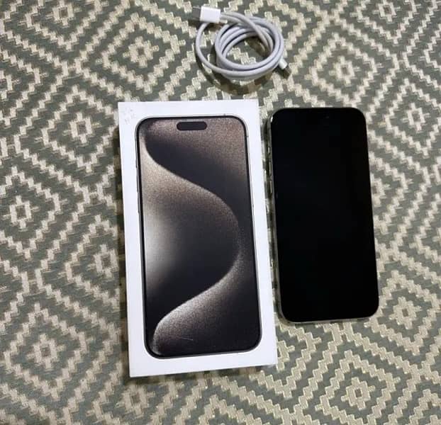 Iphone 15 pro max non pta factory unlocked waterpacked set gurrented 2