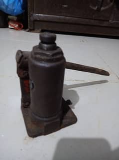 hydraulic  jack