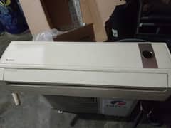 Gree 1.5 ton non inverter ac