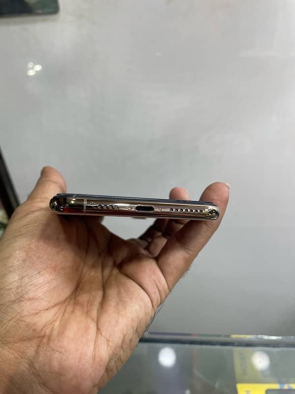 Iphone Xs max 512 GB pta approved 2