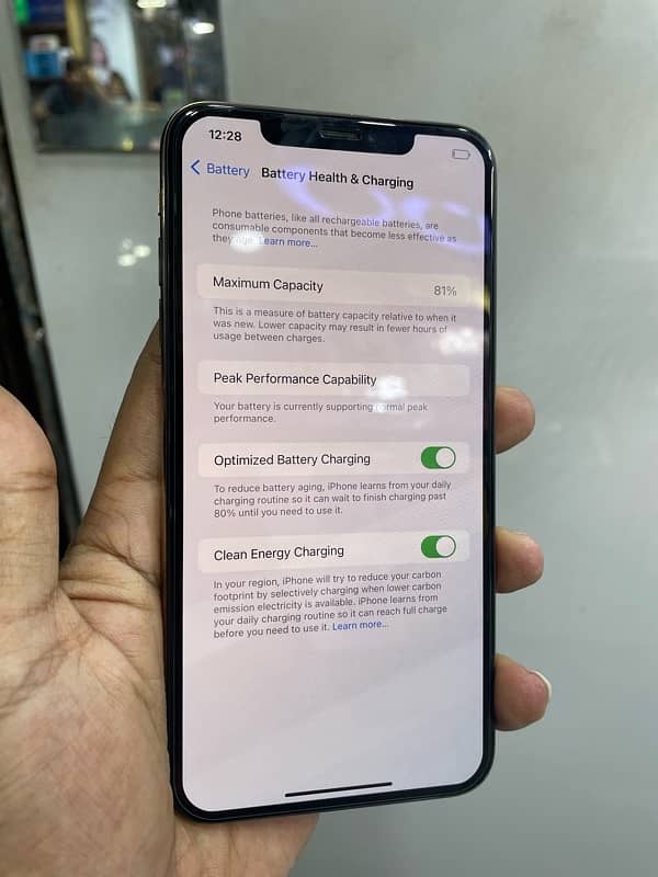 Iphone Xs max 512 GB pta approved 3