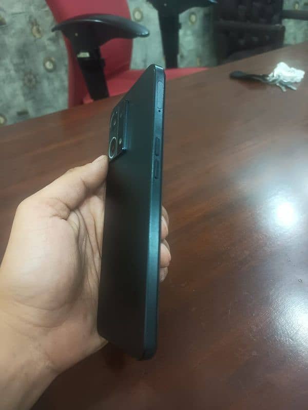 oppo F21 Pro 4 G 3