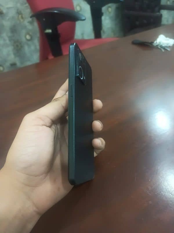 oppo F21 Pro 4 G 4