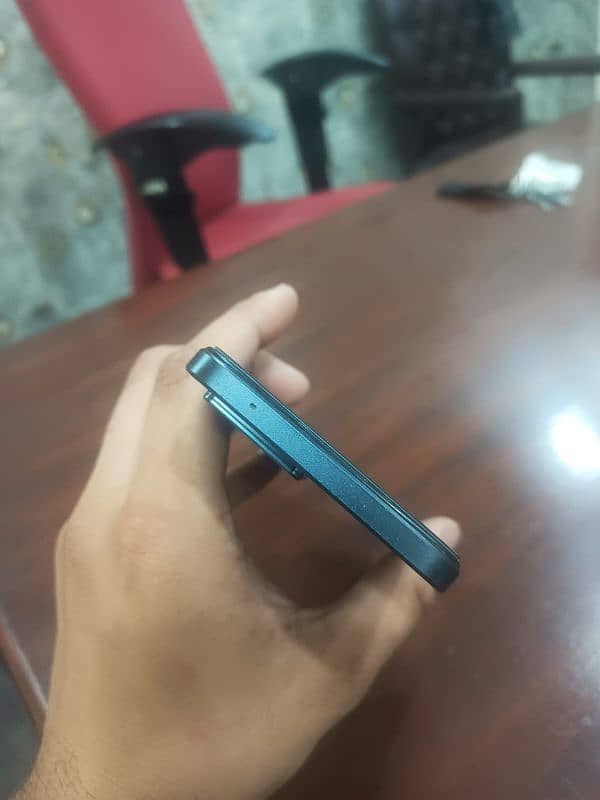 oppo F21 Pro 4 G 6