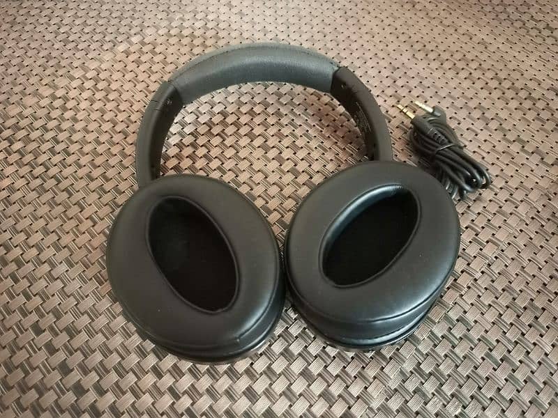 Taotronics ANC headphone 3