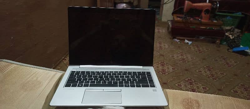 Hp Elitebook  03335303785 2