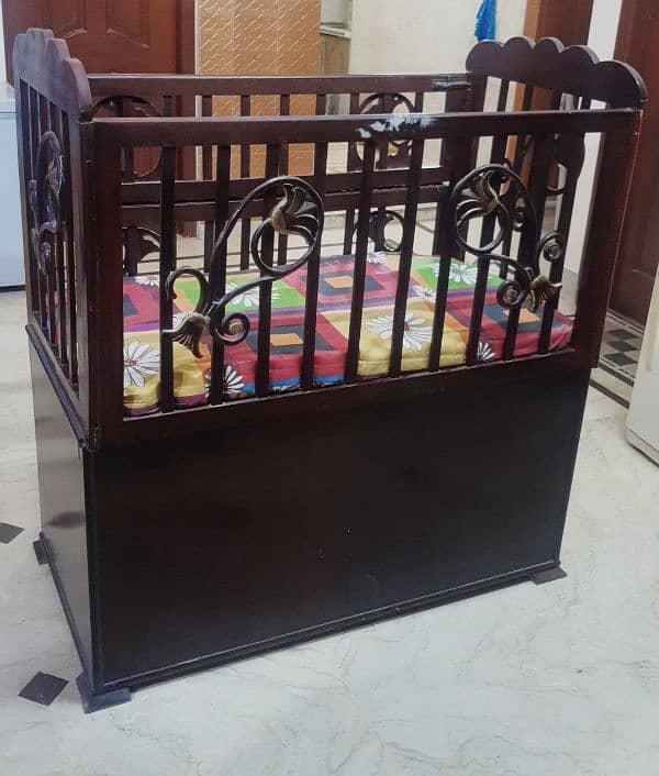 wooden cot 2